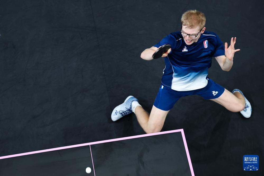 现了年轻球 现了年轻球